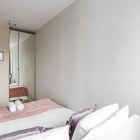 Apartamenty Sliska 10 Warsaw Exterior photo